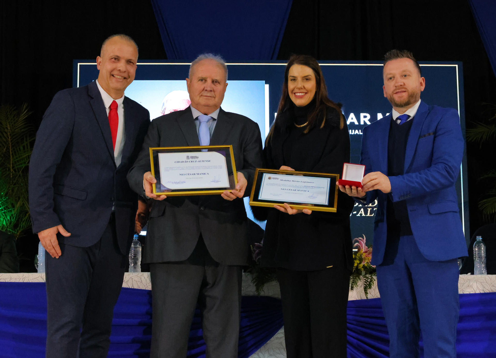 Presidente da Cotrijal, Nei César Manica, recebe Título de Cidadão Cruz-Altense